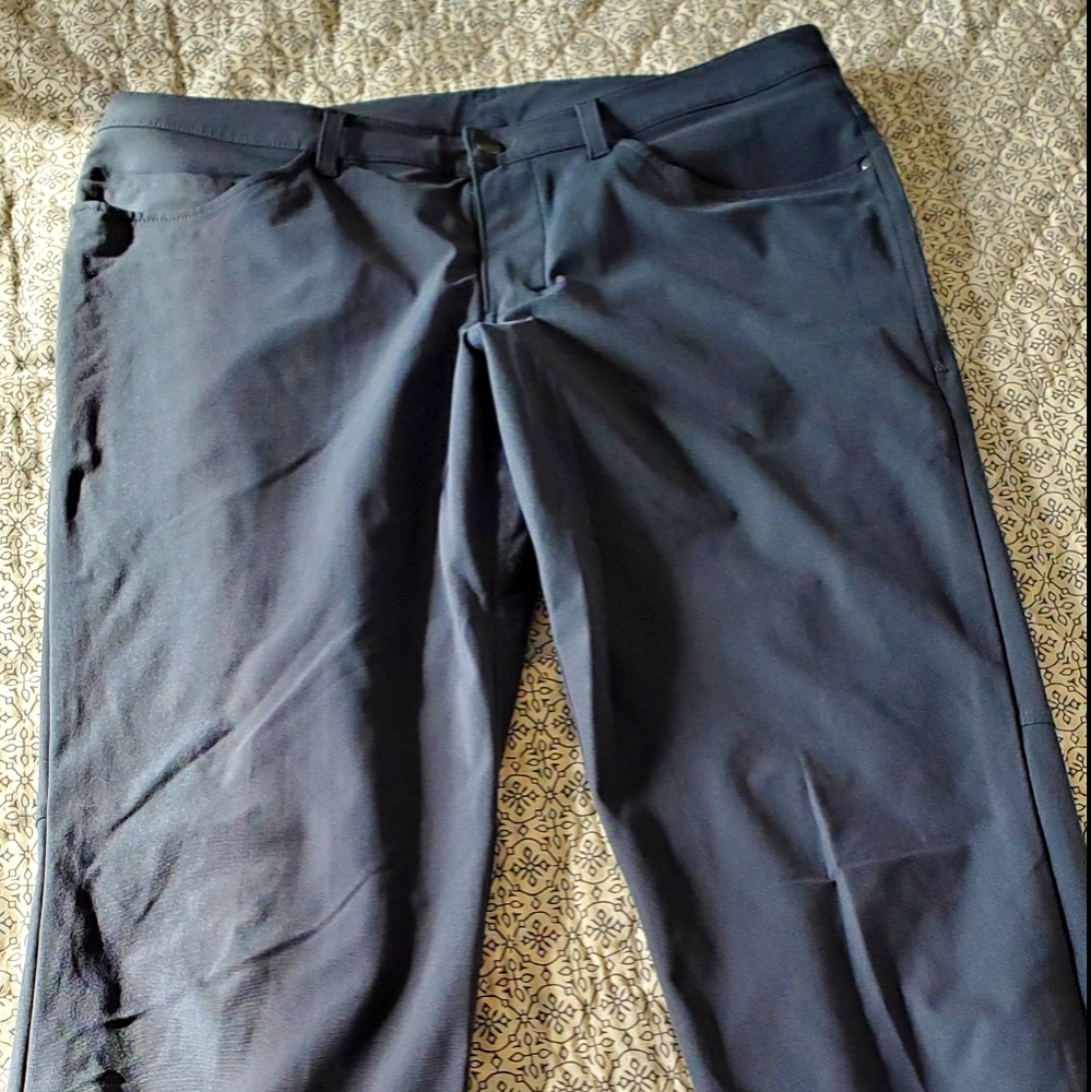 Lululemon Men's ABC pants